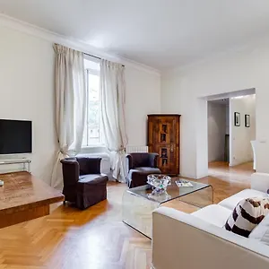 Apartment Pantheon Exclusive House, Rome
