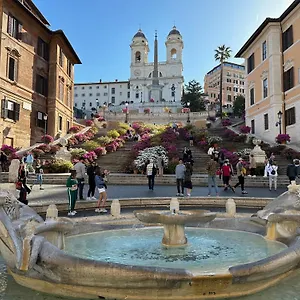Apartment Crispi 2enty At Spanish Steps, Rome